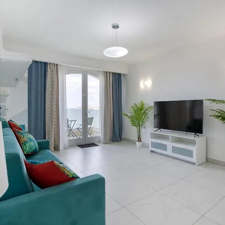 Seafront, Studio With Private Seaview Terrace By 360 Estates Appartamento *