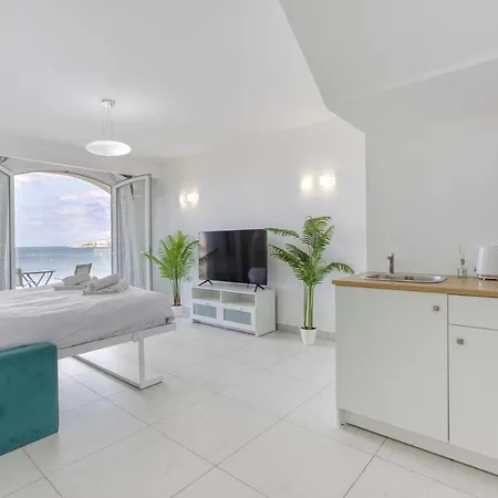 Seafront, Studio With Private Seaview Terrace By 360 Estates Apartment St. Paul's Bay