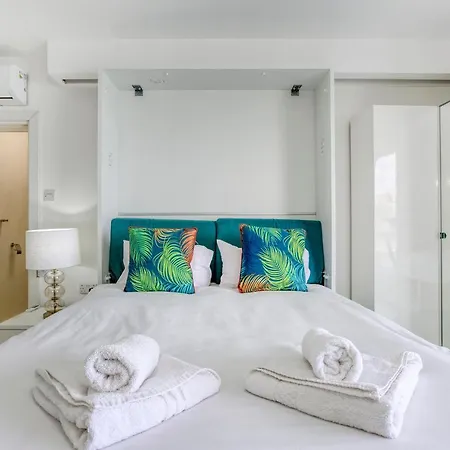 Seafront, Studio With Private Seaview Terrace By 360 Estates * St. Paul's Bay